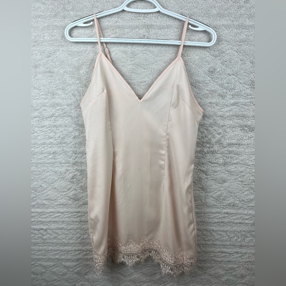 ALICE MCCALL Blush Slip Mini Dress Sz 4 Lace hem - Picture 1 of 15
